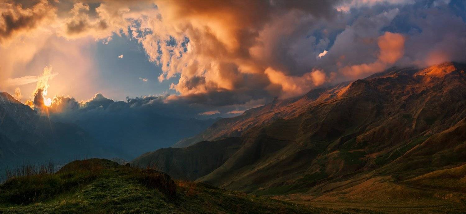 природа, пейзаж, кавказ, горы, весна, вечер, панорама, закат, солнце, небо, облака, свет, Альберт Беляев