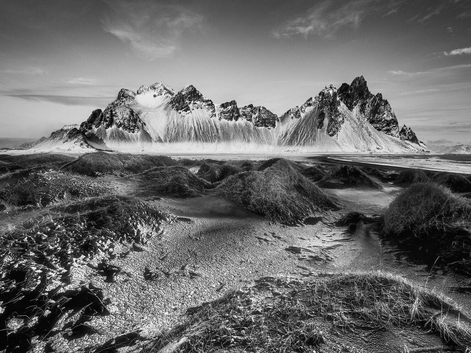 vestrahorn, iceland, winter, snow, black,white, moody, epic, island, peaks, mountain, sky, skies,, Remo Daut