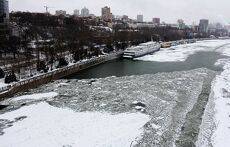 Зимой