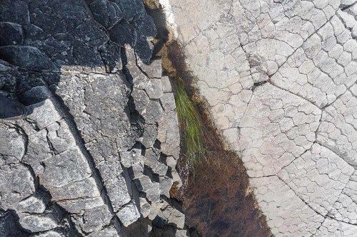 Столбчатая отдельность на Курилах.