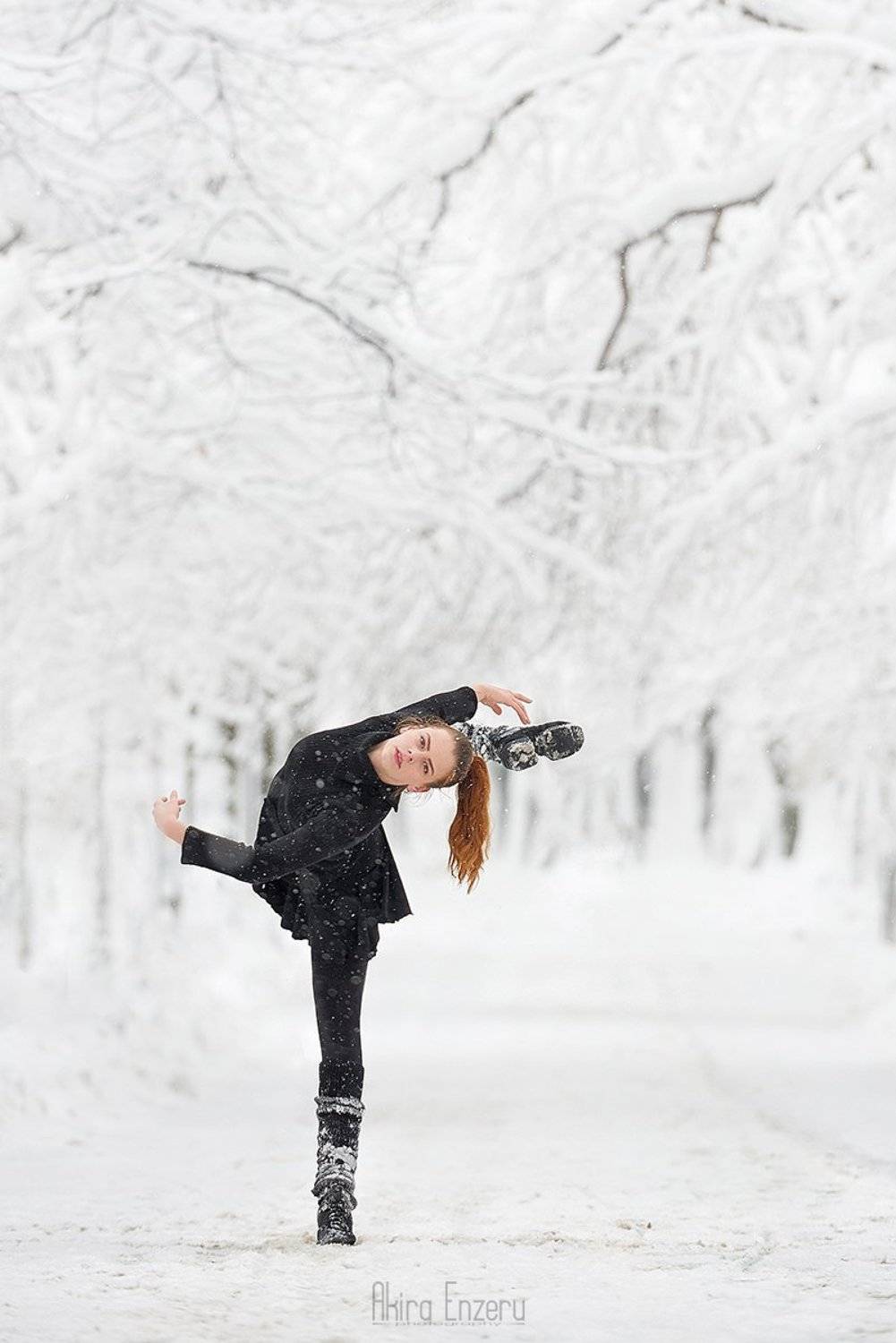 ballerina, dance, dancing, portrait, street, outdoor, Enzeru Akira