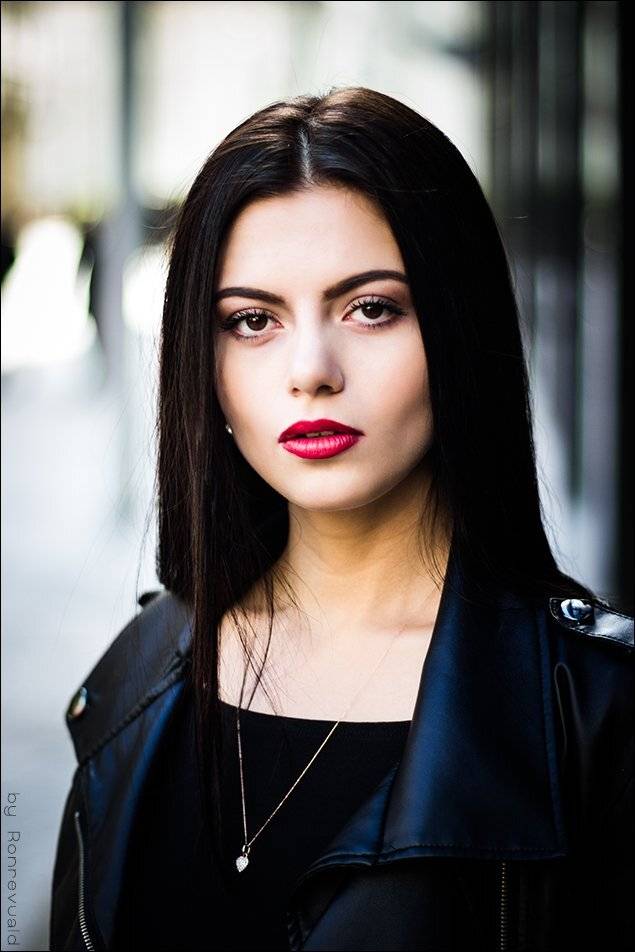 girl,portrait,light,street,beauty,fashion,eyes,moscow,свет,портрет,девушка,москва,street, Ronrevuald