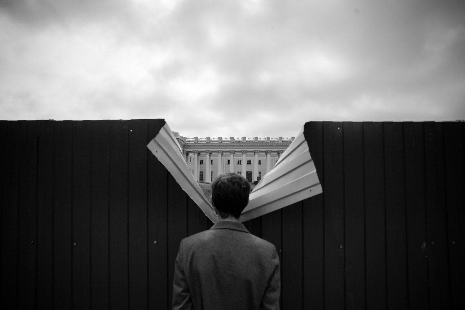 стрит, чб, забор, Пушкин, Санкт-Петербург, концепт, метафизика, дворец, Николай Щеголев