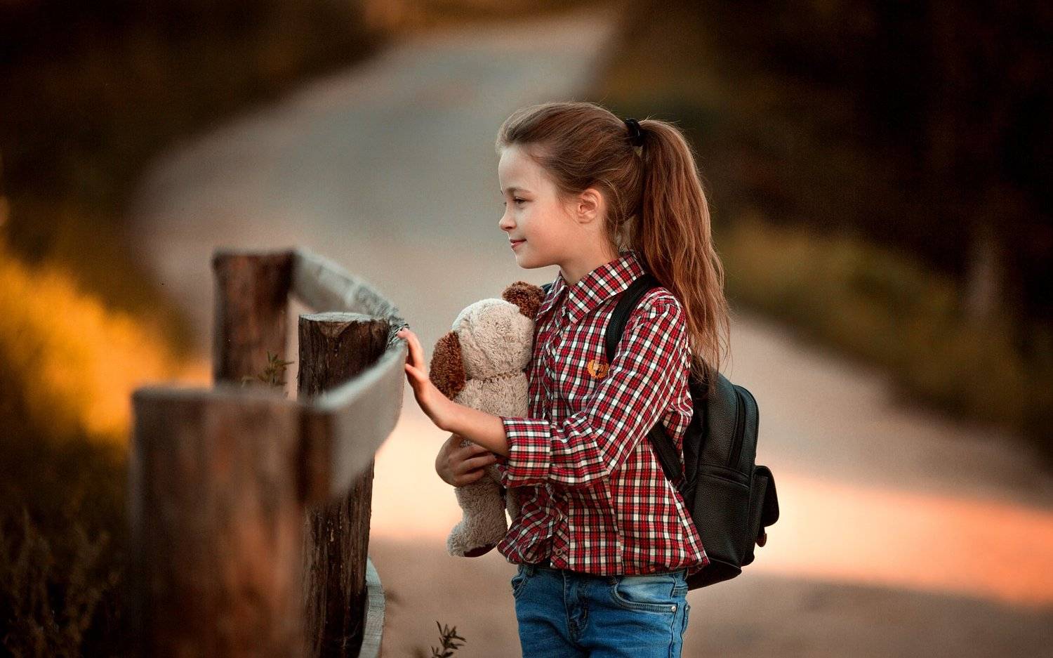 девочка, ребенок, детское, дети, игрушка, прогулка, на природе, Сухарь Александр