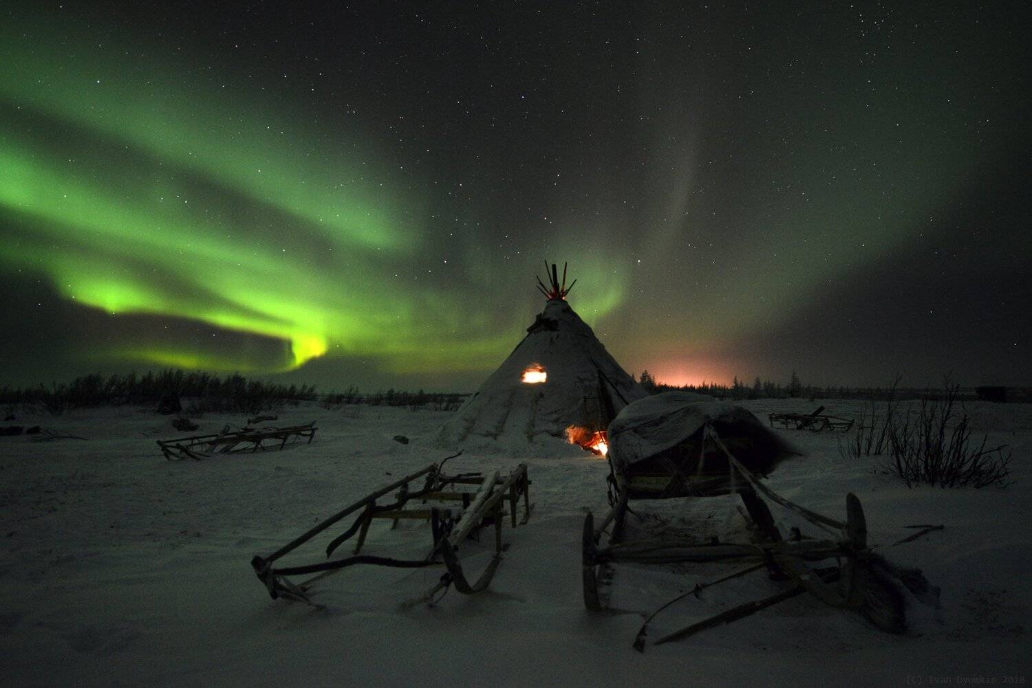 Ямал, северное сияние, чум, нарты, север, мороз, стужа, Иван Дёмкин