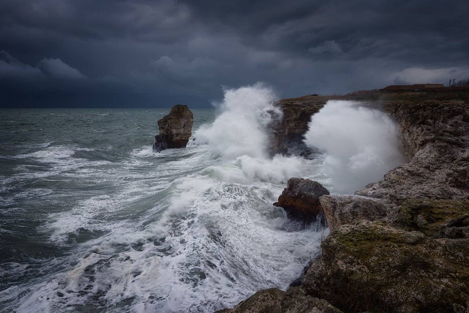 sea, seascape, waves, sky, clouds, cloudscape, landscape, rocks, cave, bulgaria, Надя Джевелекова