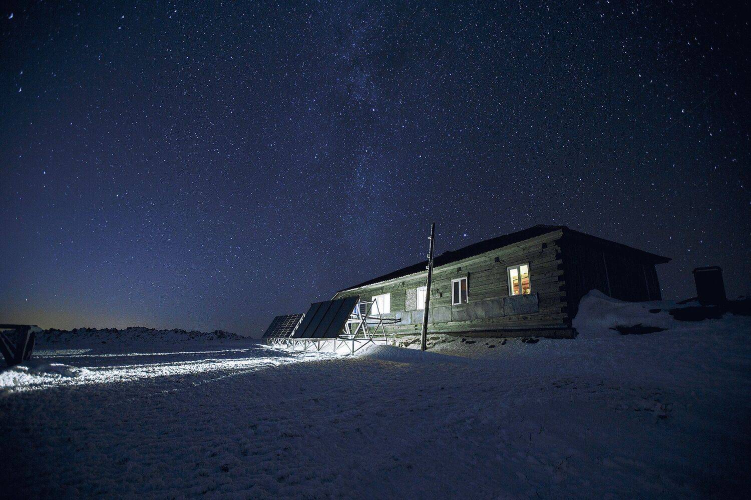 Таганай, метеостанция, звёзды, ночь, зима, Урал, Южный Урал, Владимир