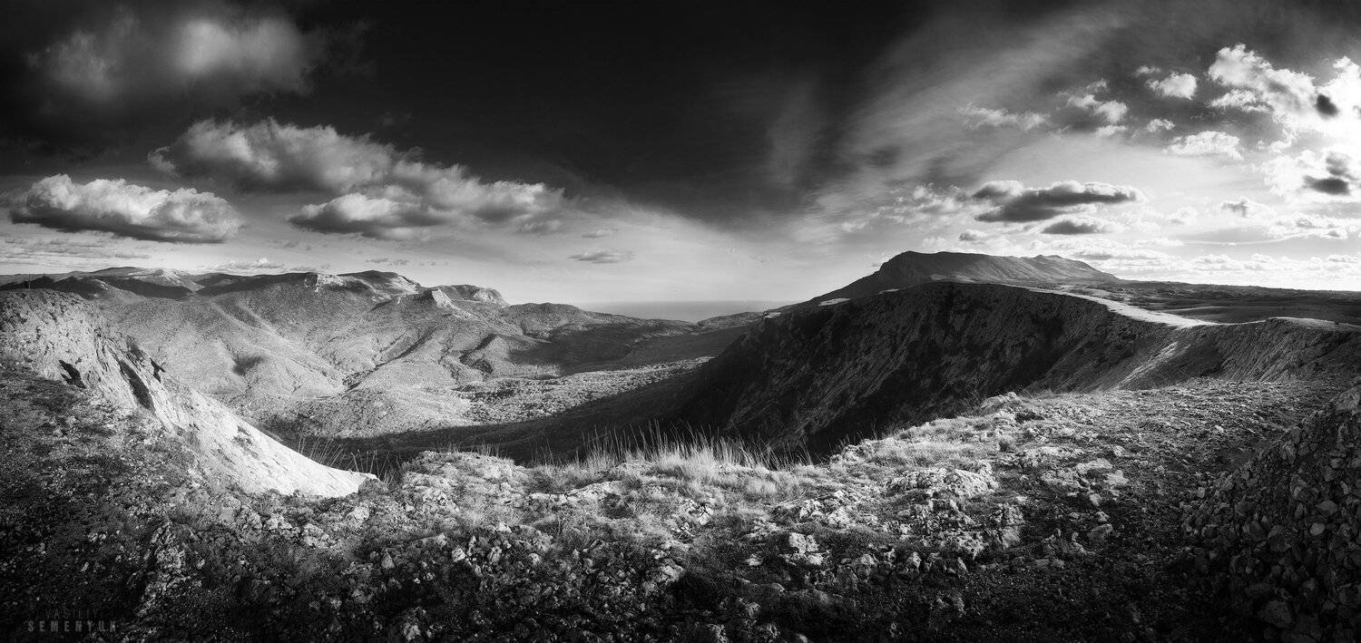 крым, чатыр-даг, нижнее плато, закат, ч/б, панорама., Семенюк Василий