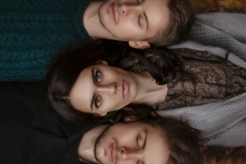 Twins diaries фото превью