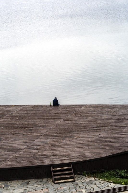 Люди, город, улица, жанр, человек, вода, минимализм, бутылка, одиночество,  *** фото превью