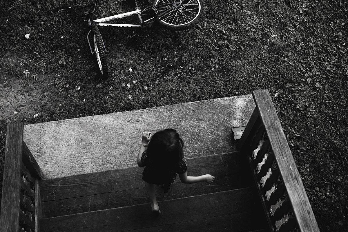 девочка, дача, чб, велик,крыльцо, велосипед, Виктория Разина