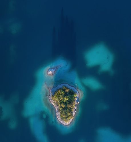 Замки на воде