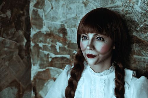 П р о к л я т и е   А н н а б е л ь