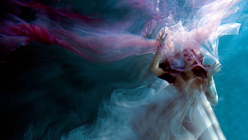 под водой, море, аквариум, бассейн, аква, русалка Попалась в сети фото превью
