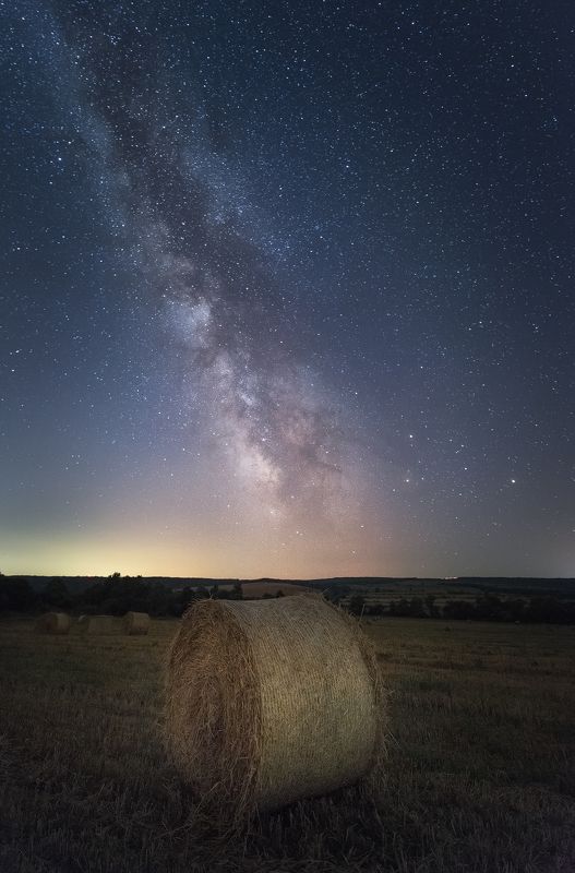 Summer starry night in the field фото превью