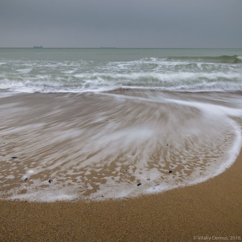 Игра волн фото превью