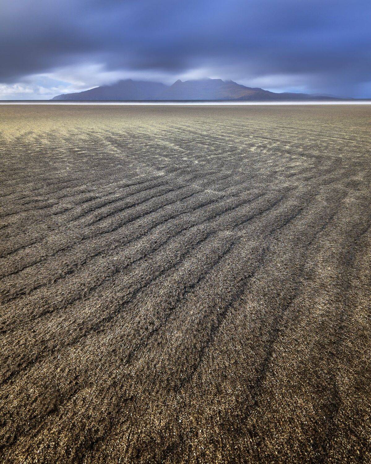 bay, beach, beautiful, blue, britain, clouds, coast, coastal, eigg, europe, golden, highlands, island, isle, kingdom, landscape, lochaber, mountain, nature, ocean, overcast, patterns, peninsula, rain, rainy, rhum, rows, rum, sand, sandy, scenic, scotland,, Andrey Omelyanchuk