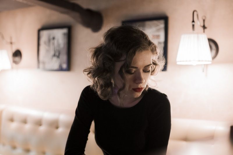 девушка, портрет, кафе Sasha фото превью