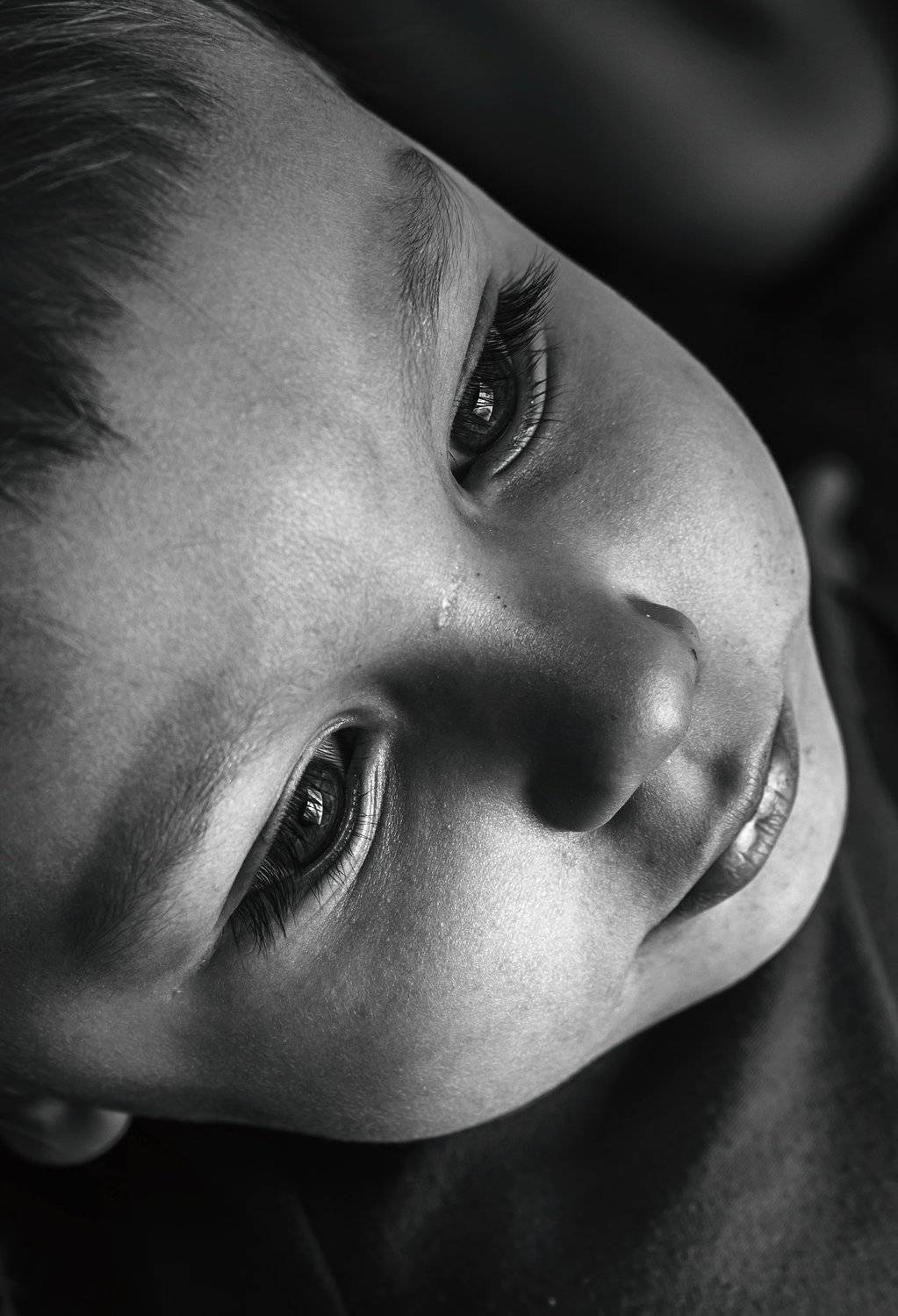 ребёнок портрет глаза детство чб , Павел Куренбин