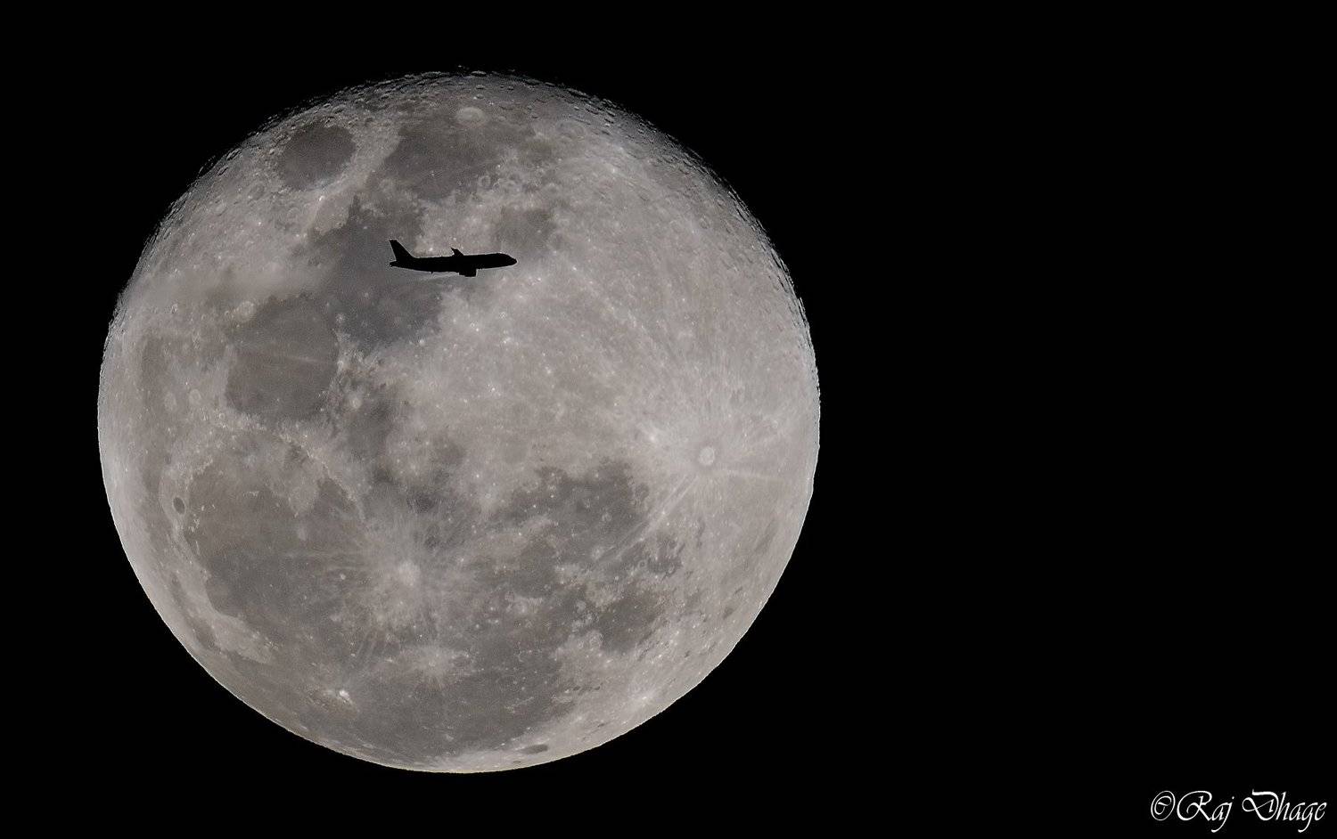 moononplane , Rajendra Dhage