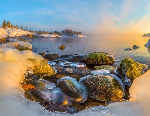 Ледяные камни Ладоги