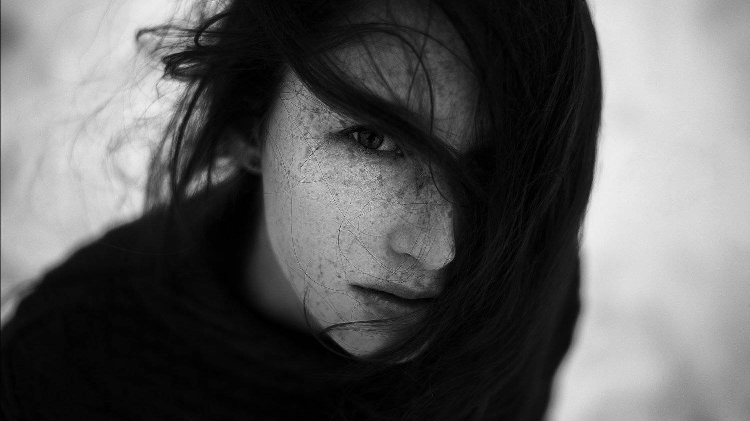 чб, хедшот, портрет, headshot, волосы, атмосфера, взгляд, ветер, зима, Андрей Шепель