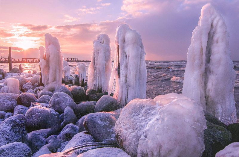 sunset, seascape,clouds, stone,sea,sky,frozen Rusty wanderers... фото превью