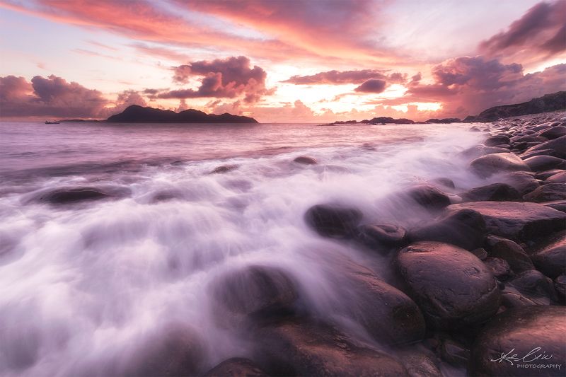 Red beach фото превью
