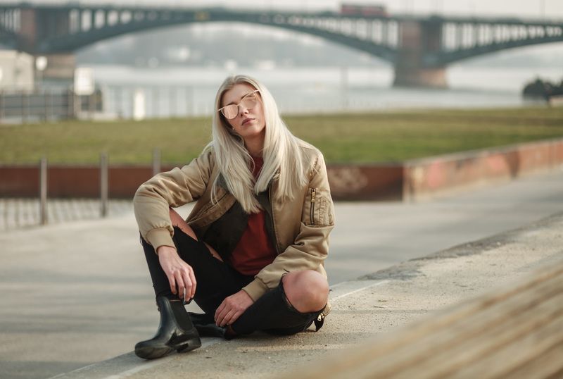 Мона фото превью