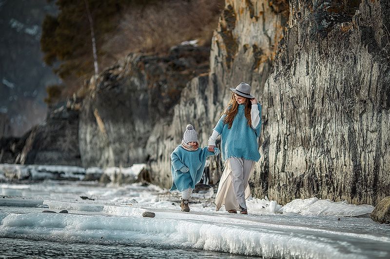 семья, дети, природа, горы, девушка На Алтае фото превью
