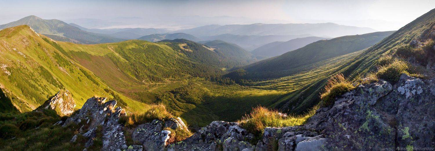  	гори, долина, захід сонця, Карпати, полонина, скеля, сонце, Чорногора, зірка, Карпаты, Говерла, закат, панорама,, Алексей Медведев
