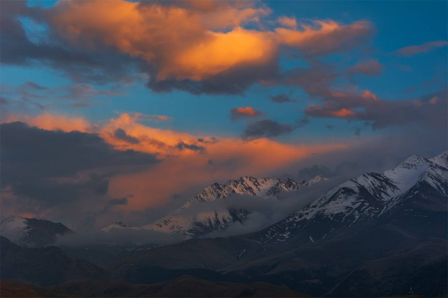 природа, пейзаж, кавказ, горы, весна, вечер, закат, солнце, небо, облака, свет, Альберт Беляев
