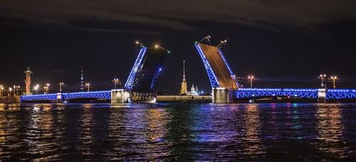 Ночной Дворцовый мост.