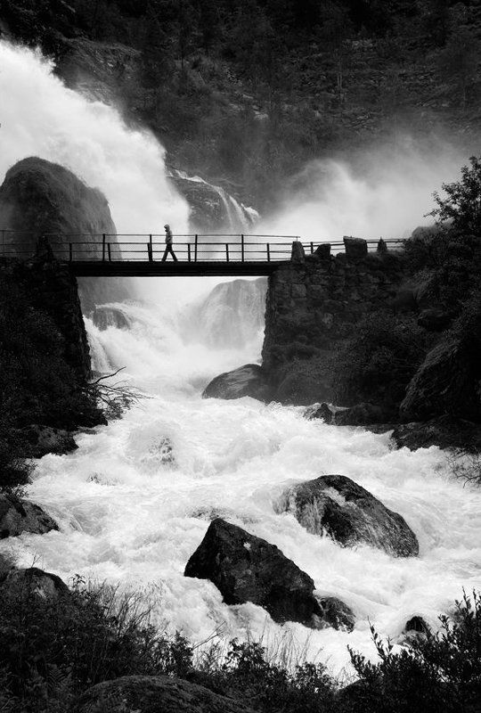 норвегия, бриксдал Человек и стихия фото превью