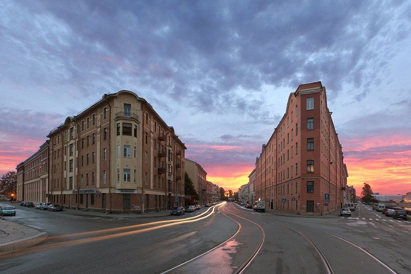 санкт-петербург, коломна, садовая, ул., фонтанка, дом-корабль, дом-утюг, рассвет Питерские дома-корабли фото превью