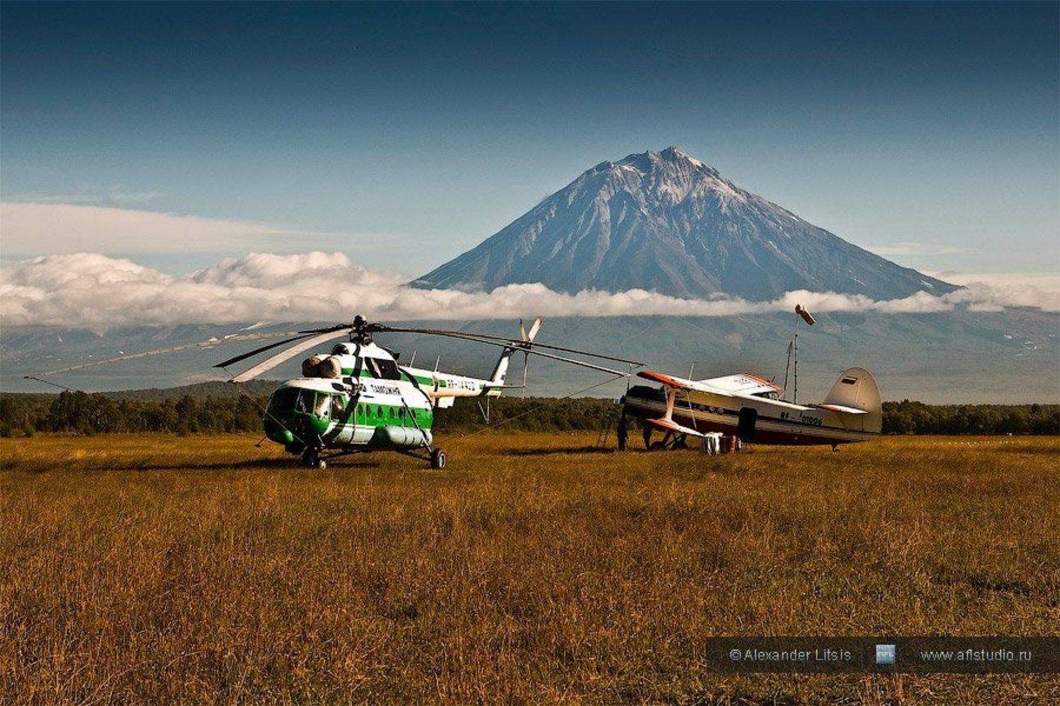 аэродром,самолет,вертолет,вулкан,камчатка, Александр Лицис