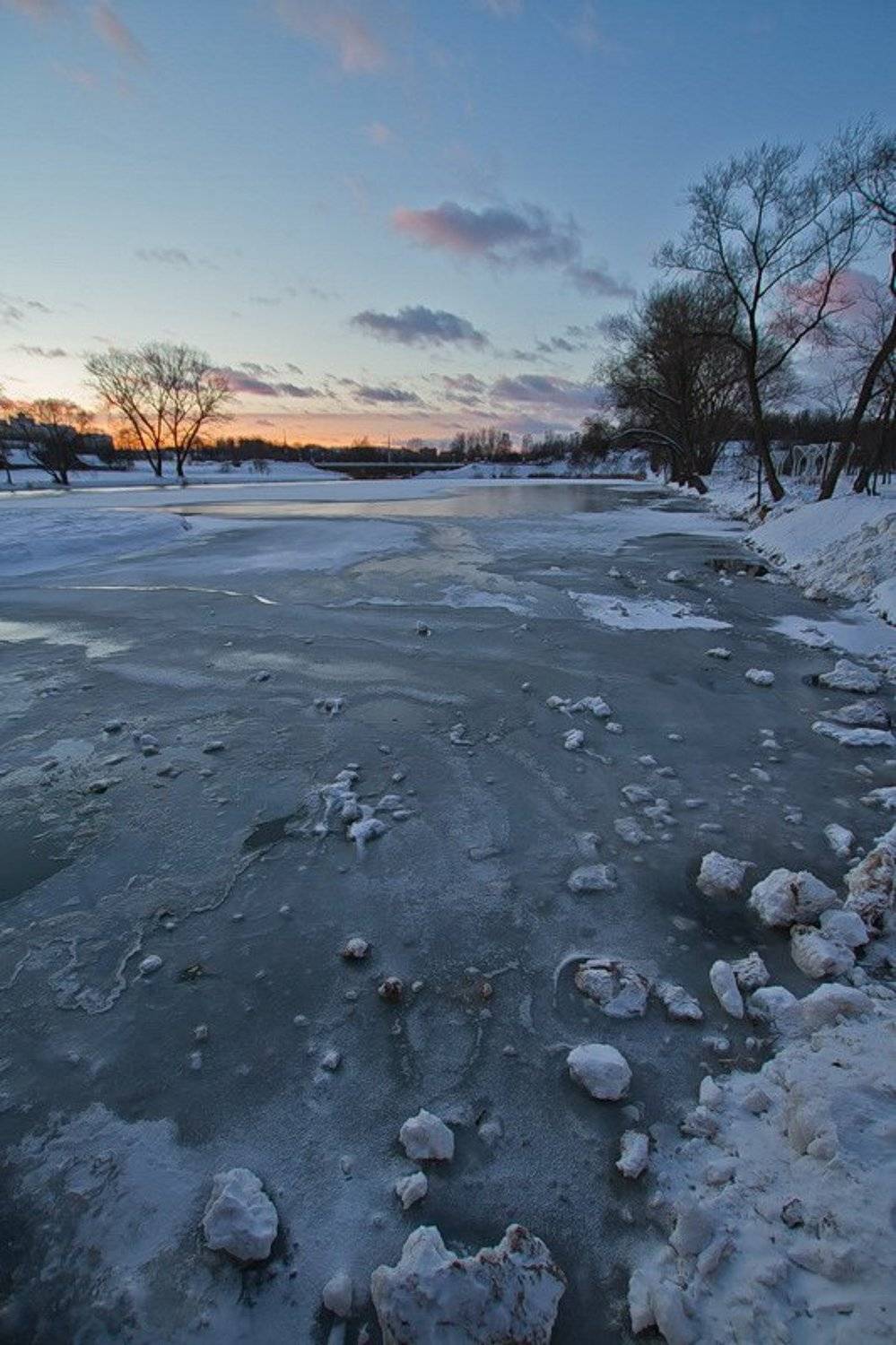 минск , лошицкий парк, зима, закат, лёд, вода, Владимир Водяницкий
