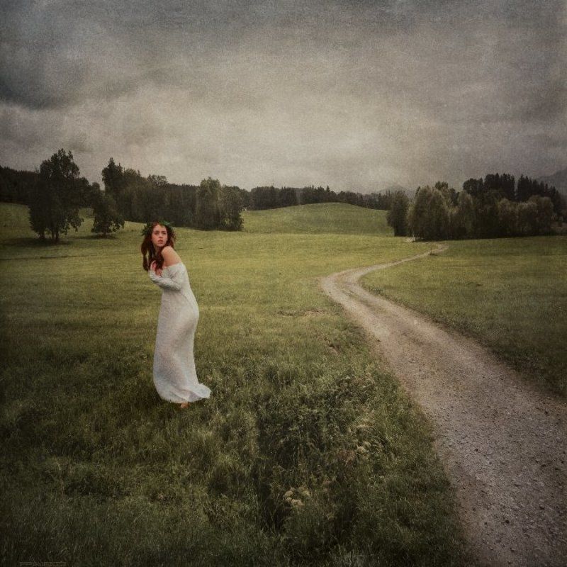 alone . фото превью