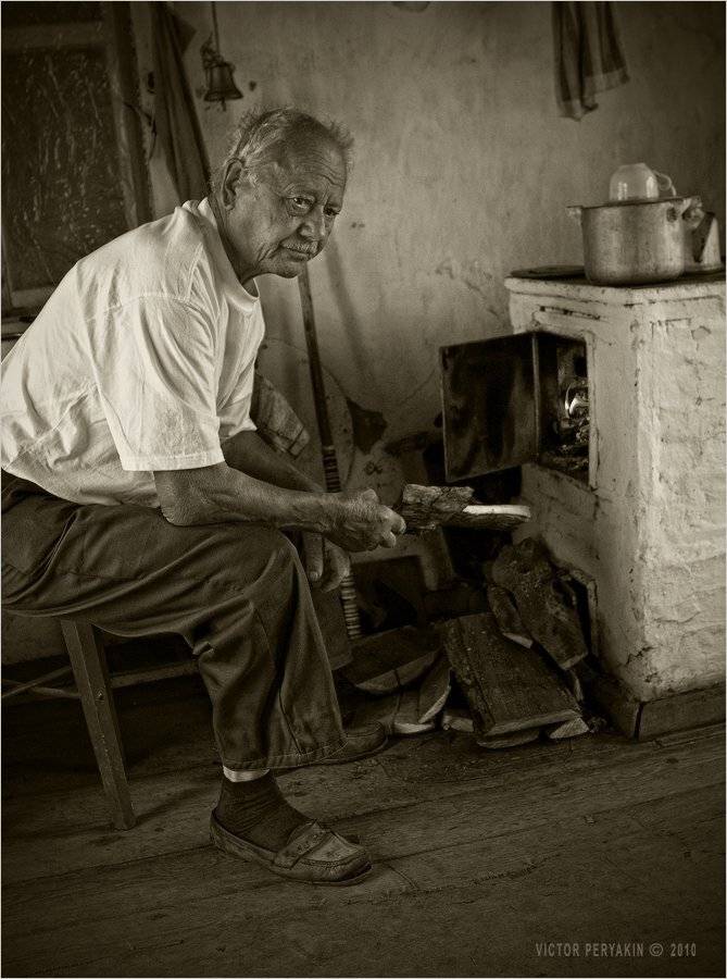 , Виктор Перякин