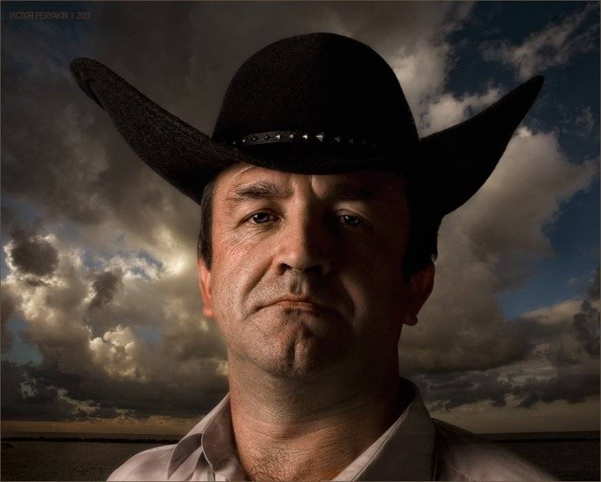 , Виктор Перякин