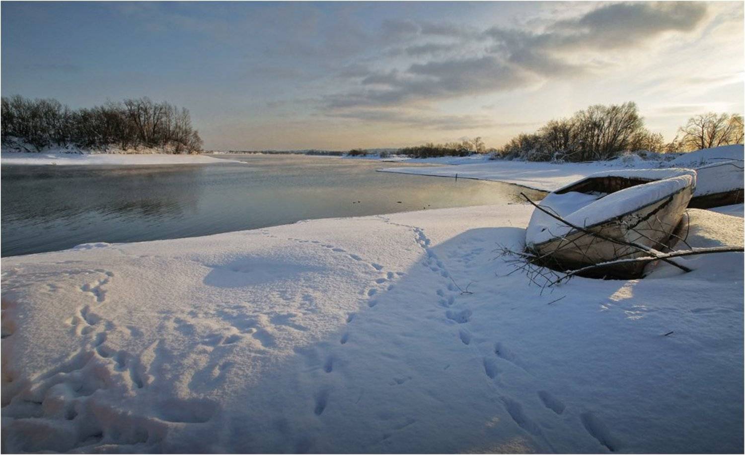 подмосковье, островцы, москва-река, лодка, берег, зима, Сергей Гаспарян