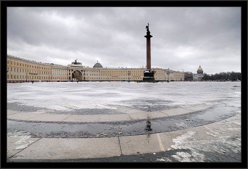 Простая питерская открытка с Дворцовой зимней порой