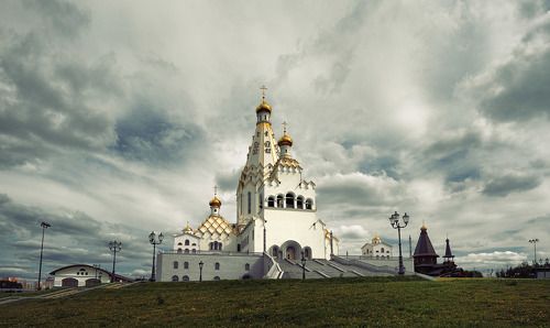 Храм