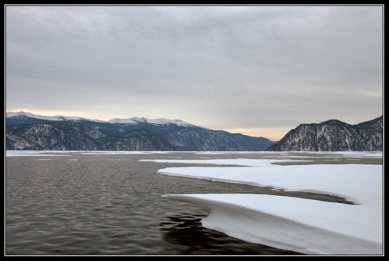 алтай, телецкое, озеро Застывшие волны и ветер. фото превью