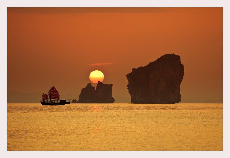 close to sunset фото превью