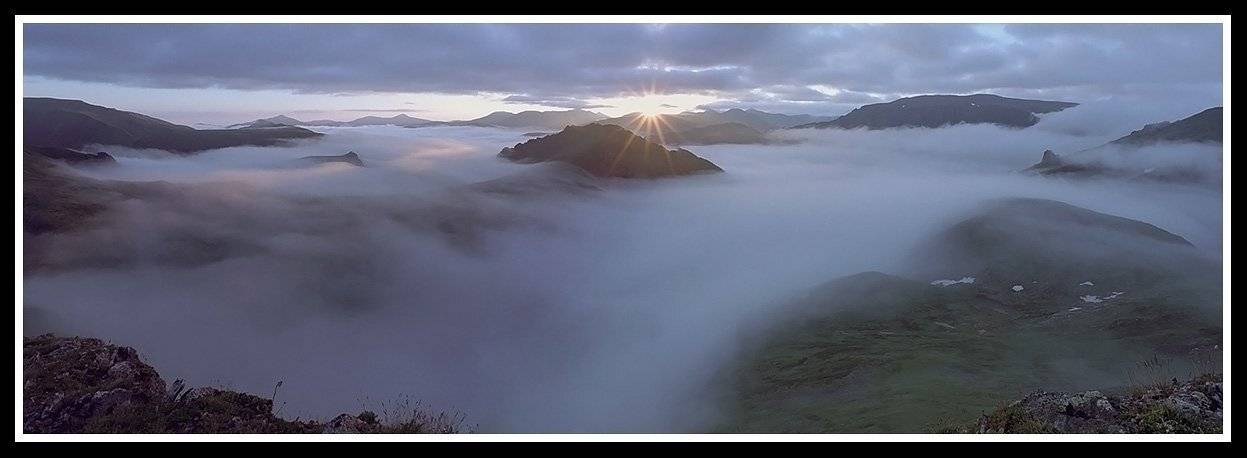 алтай, сумультинский хр. пер.уймень, туман, солнце, АНАТОЛИЙ ДОВЫДЕНКО