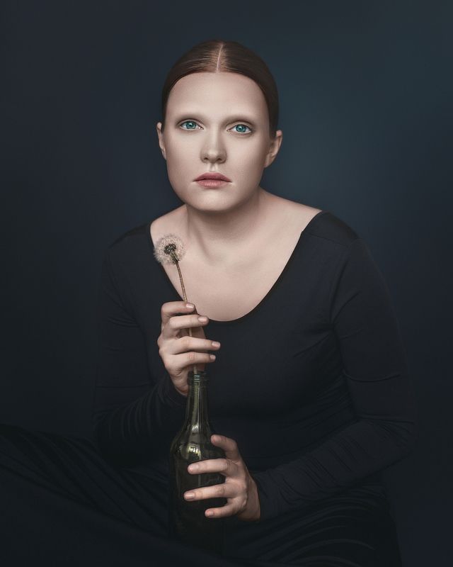 Strange фото превью