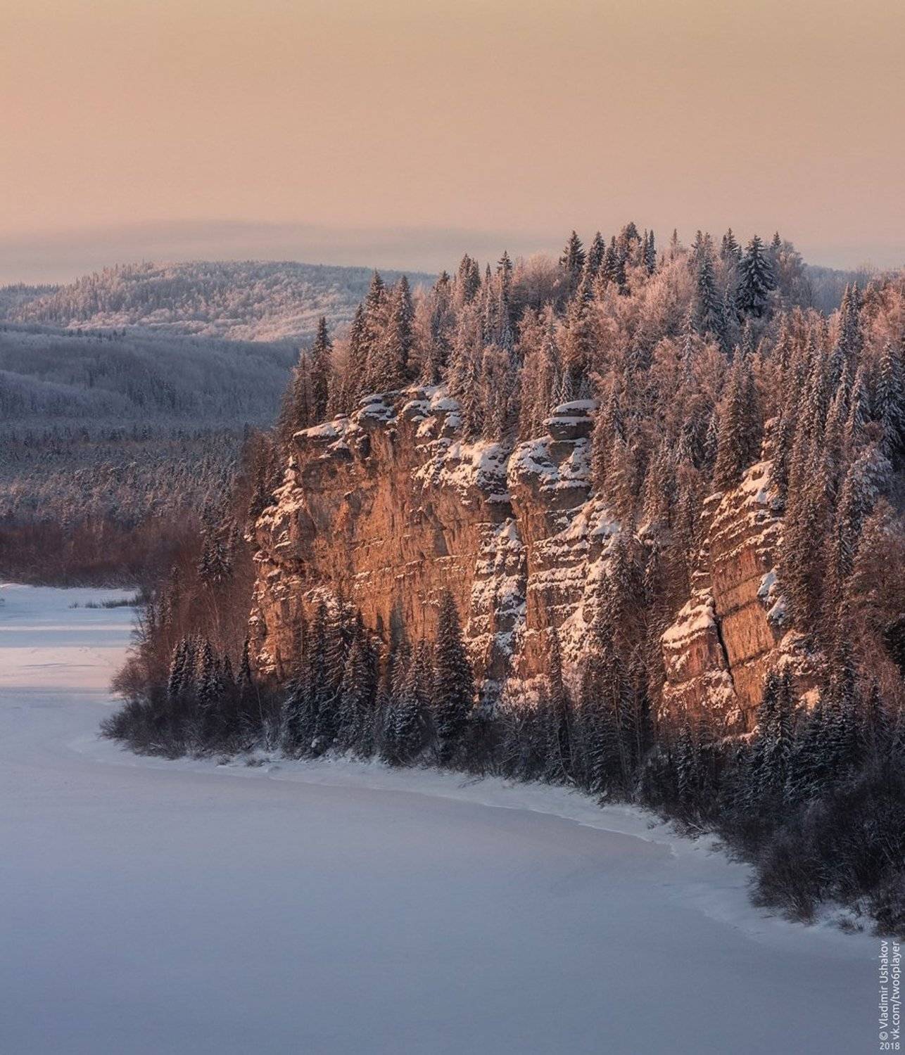 зима, снег, солнце, закат, река, вишера, скала, камень говорливый, пермский край, Владимир Ушаков
