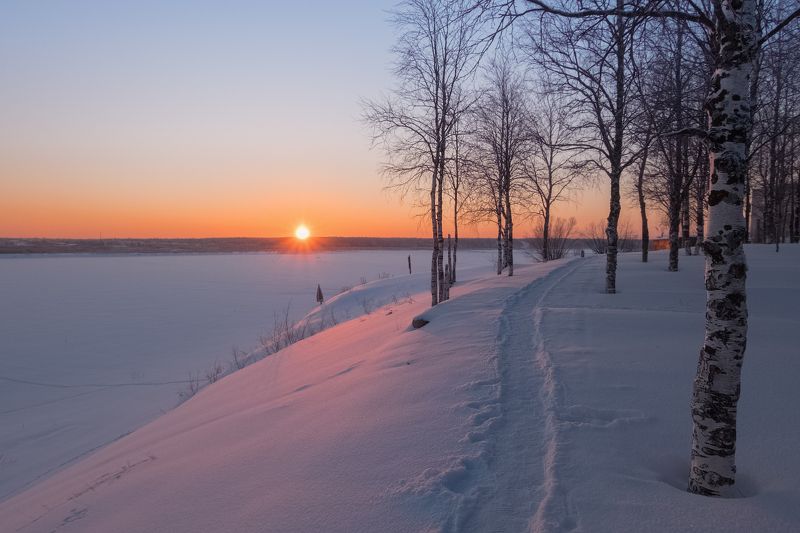 Зимняя набережная фото превью