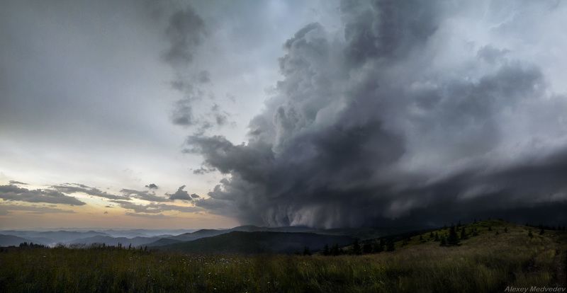 шторм, горы, циклон, облака, буря, гроза, Карпати, полонина, скеля, сонце, Чорногора, зірка, Карпаты, Шторм в Карпатах фото превью